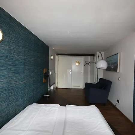 Elements Hotel 3*